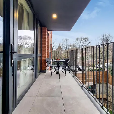 Deluxe Harrow Wembley Apartment Exterior foto