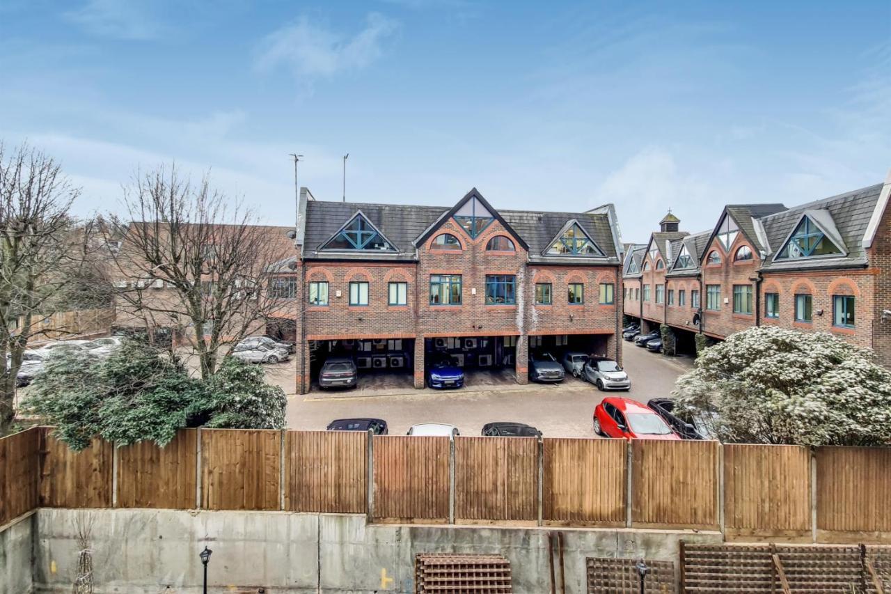 Apartment Deluxe Wembley Harrow